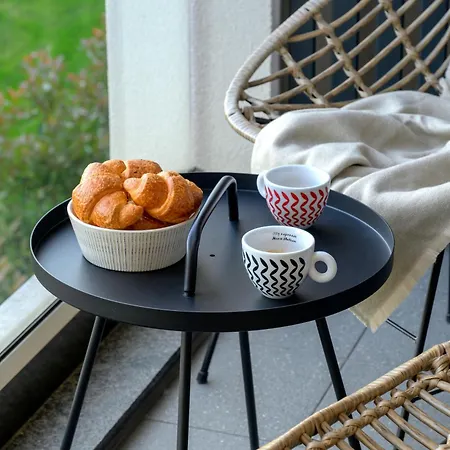 Boho Sea View One-bedroom Pool & Святые Константин и Елена