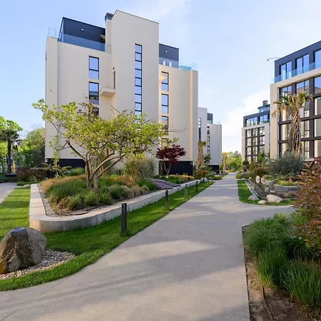 Boho Sea View One-bedroom Pool & Apartment