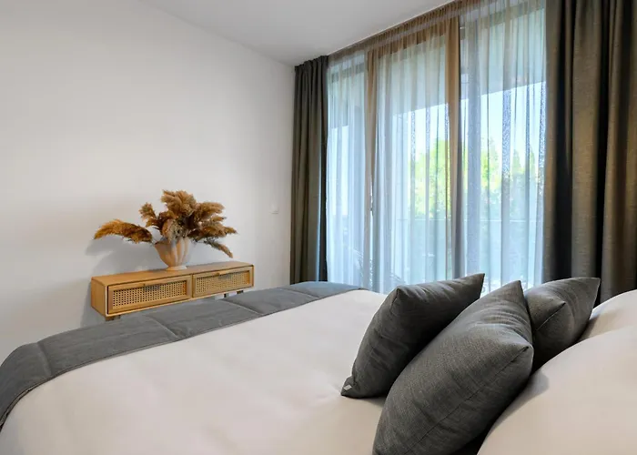 Boho Sea View One-bedroom Pool & アパート *