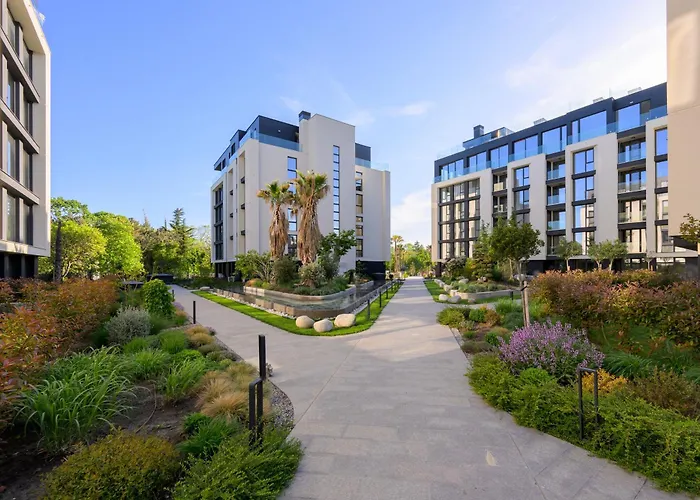 Boho Sea View One-bedroom Pool & セインツ・コンスタンティン＆ヘレナ